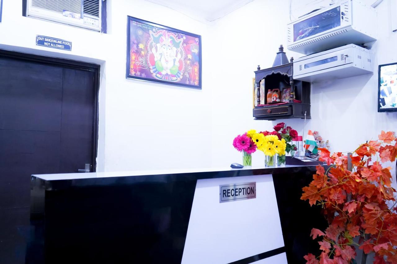Hotel Tom - Jungpura Chruch Road Nuova Delhi Esterno foto